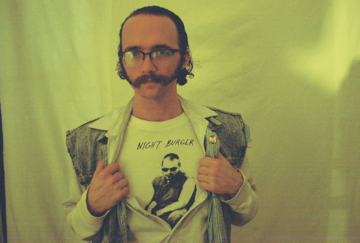 DABY AND V RARE NIGHT BURGER SHIRT.