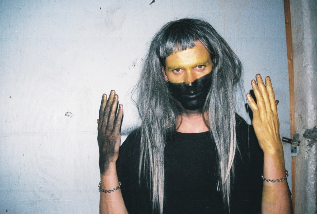 FLEX 1000 PERFORMING WITH SOFIA RETA AT 538.